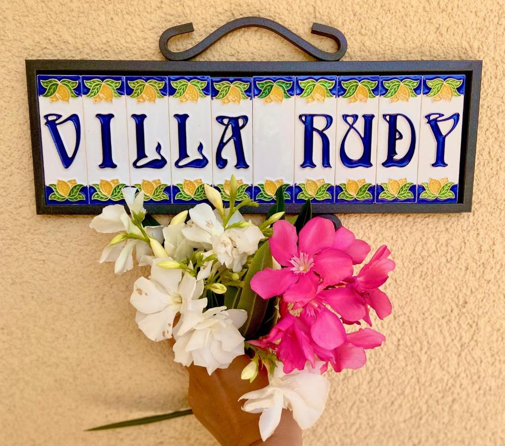 Villa Rudy Holiday Home Njivice Exterior foto