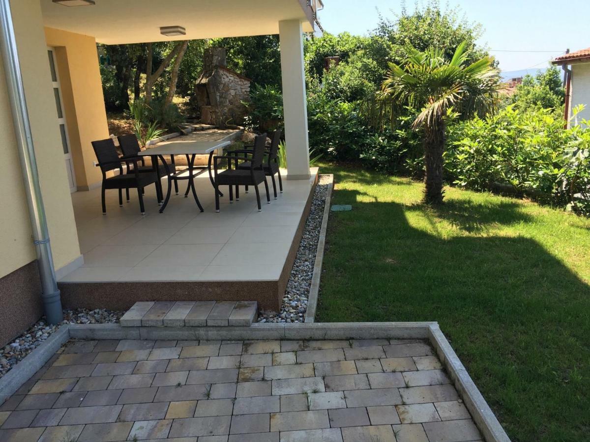 Villa Rudy Holiday Home Njivice Exterior foto